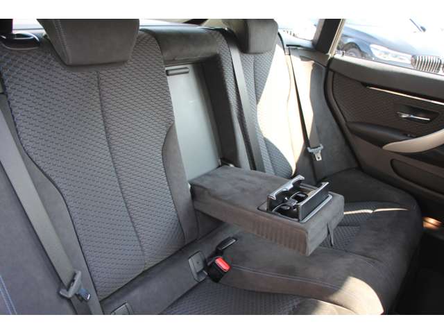 ＢＭＷ ４シリーズ ４２０Ｉ Ｍスポーツ H27年 (関東) 99