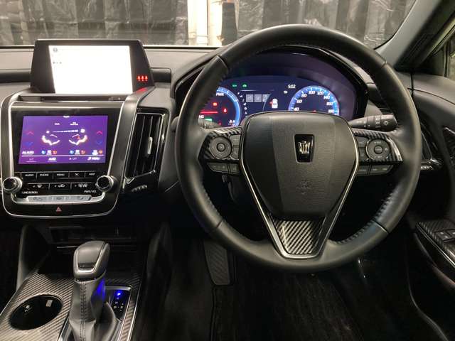 トヨタ クラウン　ハイブリッド ハイブリッド ２．５ ＲＳ ＦＯＵＲ リミテッド ４ＷＤ R2年 (北海道) 99