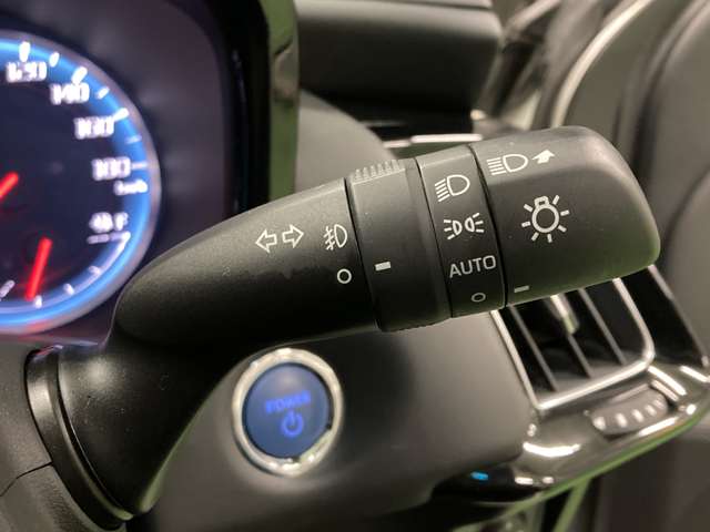 トヨタ クラウン　ハイブリッド ハイブリッド ２．５ ＲＳ ＦＯＵＲ リミテッド ４ＷＤ R2年 (北海道) 99