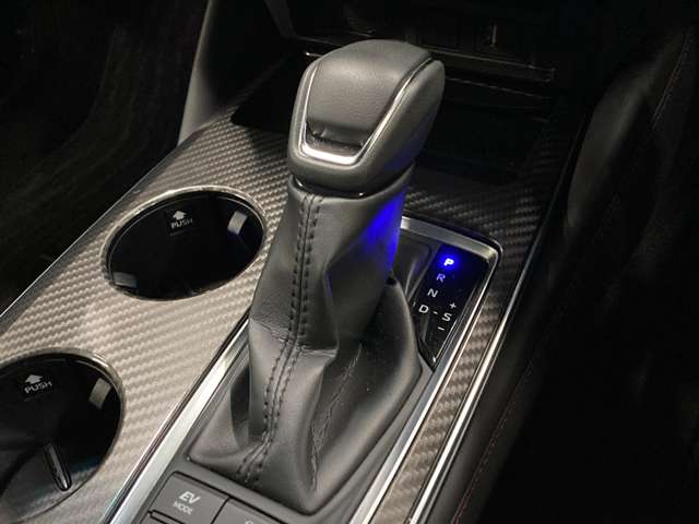 トヨタ クラウン　ハイブリッド ハイブリッド ２．５ ＲＳ ＦＯＵＲ リミテッド ４ＷＤ R2年 (北海道) 99