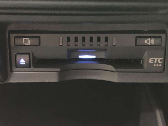 トヨタ クラウン　ハイブリッド ハイブリッド ２．５ ＲＳ ＦＯＵＲ リミテッド ４ＷＤ R2年 (北海道) 99