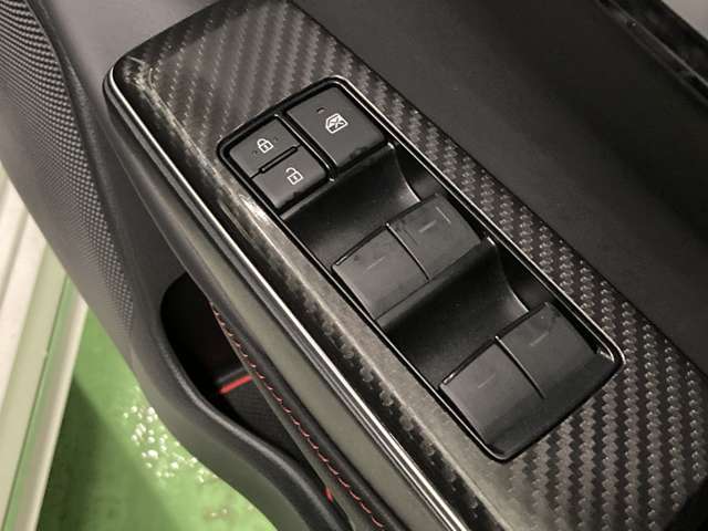 トヨタ クラウン　ハイブリッド ハイブリッド ２．５ ＲＳ ＦＯＵＲ リミテッド ４ＷＤ R2年 (北海道) 99