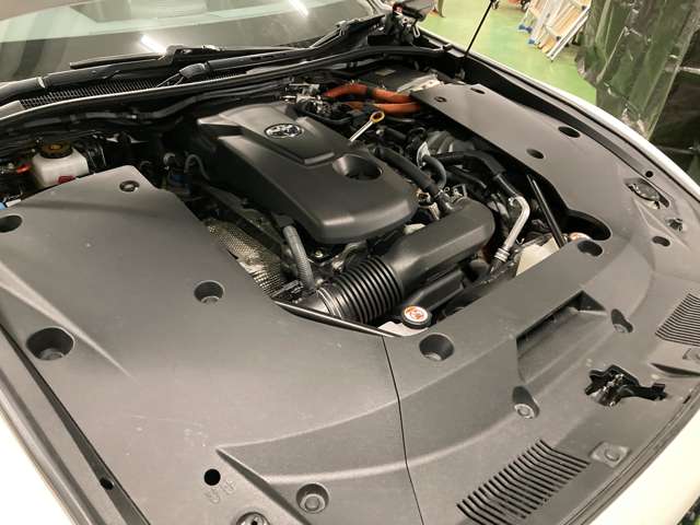 トヨタ クラウン　ハイブリッド ハイブリッド ２．５ ＲＳ ＦＯＵＲ リミテッド ４ＷＤ R2年 (北海道) 99