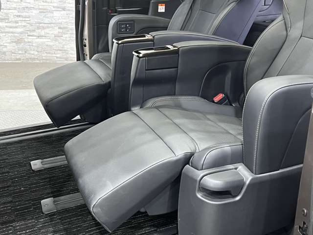 トヨタ アルファード ２．５ Ｚ R5年 (関東) 99