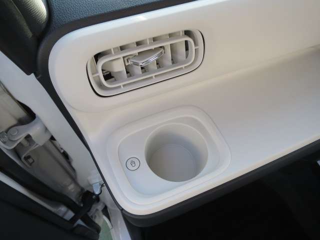 ダイハツ ムーヴ　キャンバス ６６０ ストライプス Ｇ R6年 (関東) 99