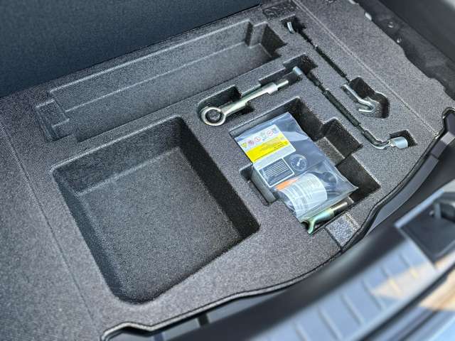 マツダ ＭＡＺＤＡ３　セダン １．８ ＸＤ レトロスポーツエディション ディーゼルターボ R6年 (近畿) 99