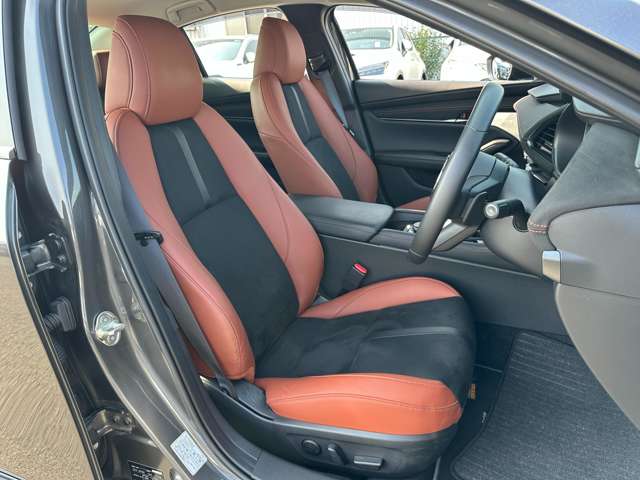 マツダ ＭＡＺＤＡ３　セダン １．８ ＸＤ レトロスポーツエディション ディーゼルターボ R6年 (近畿) 99