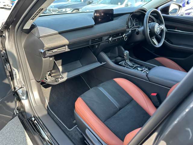 マツダ ＭＡＺＤＡ３　セダン １．８ ＸＤ レトロスポーツエディション ディーゼルターボ R6年 (近畿) 99