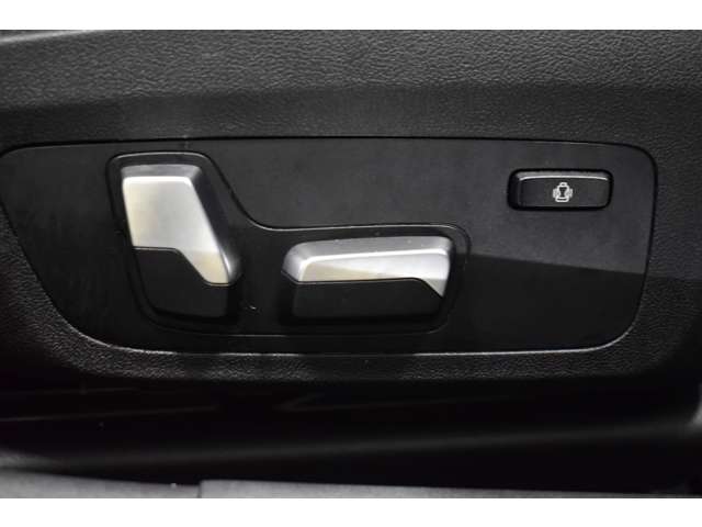 ＢＭＷ ３シリーズ ３２０Ｄ Ｘドライブ Ｍスポーツ ディーゼルターボ ４ＷＤ R4年 (関東) 99