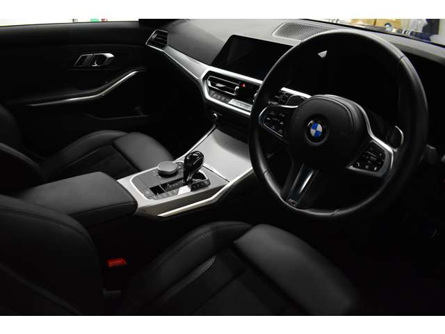 ＢＭＷ ３シリーズ ３２０Ｄ Ｘドライブ Ｍスポーツ ディーゼルターボ ４ＷＤ R4年 (関東) 99