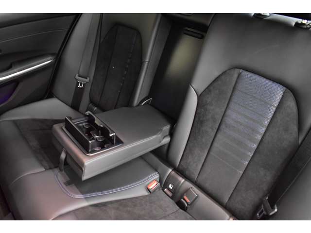 ＢＭＷ ３シリーズ ３２０Ｄ Ｘドライブ Ｍスポーツ ディーゼルターボ ４ＷＤ R4年 (関東) 99