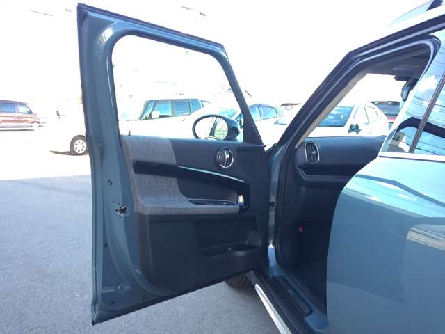 ミニ ミニクロスオーバー クーパー Ｄ R3年 (東海) 99