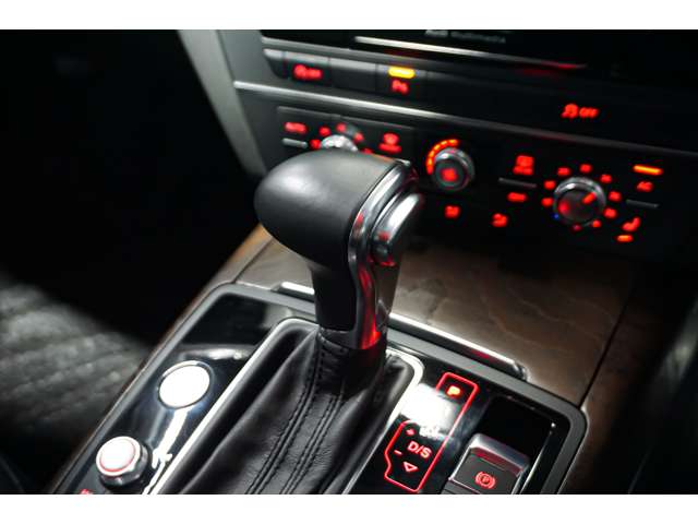 アウディ Ａ６ ２．８ ＦＳＩ クワトロ ４ＷＤ H24年 (北海道) 99