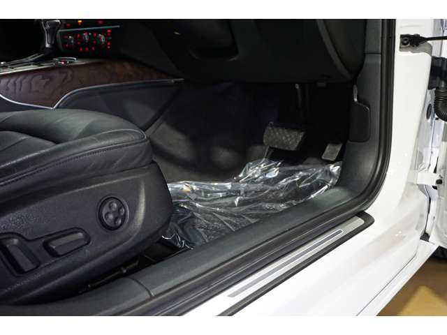 アウディ Ａ６ ２．８ ＦＳＩ クワトロ ４ＷＤ H24年 (北海道) 99