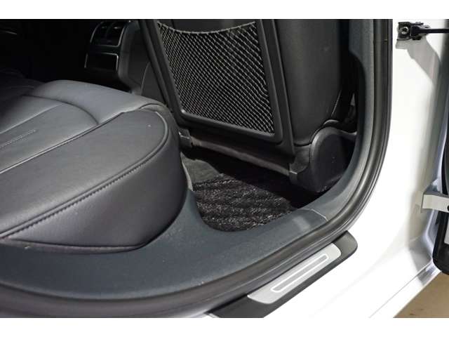 アウディ Ａ６ ２．８ ＦＳＩ クワトロ ４ＷＤ H24年 (北海道) 99