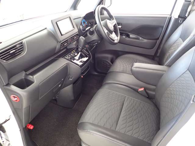 日産 ルークス ６６０ ハイウェイスターＸ アーバンクロム プロパイロット エディション R4年 (関東) 99