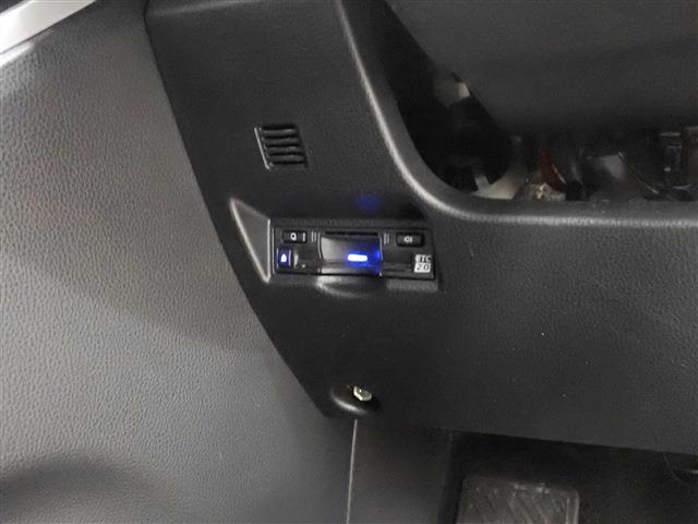 トヨタ ノア １．８ ハイブリッド Ｇ R4年 (関東) 99