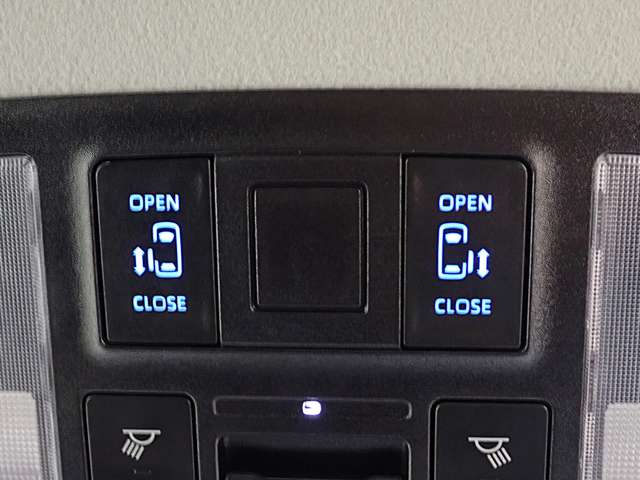 トヨタ ノア １．８ ハイブリッド Ｇ R4年 (関東) 99