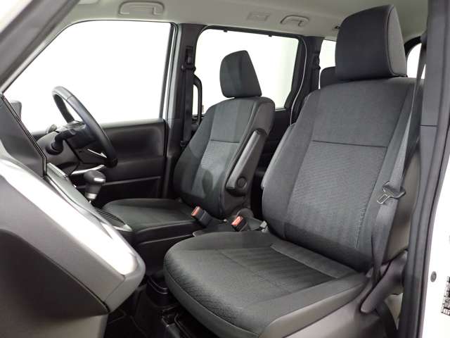 トヨタ ノア １．８ ハイブリッド Ｇ R4年 (関東) 99