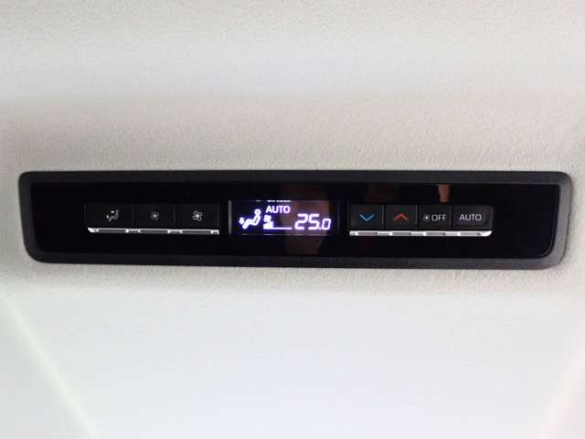 トヨタ ノア １．８ ハイブリッド Ｇ R4年 (関東) 99