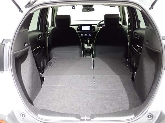 ホンダ フィット １．３ クロスター R2年 (関東) 99