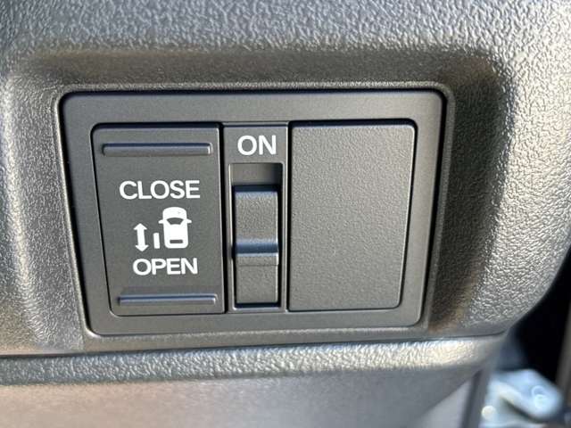 ホンダ Ｎ　ＢＯＸ カスタム ６６０ R6年 (近畿) 99