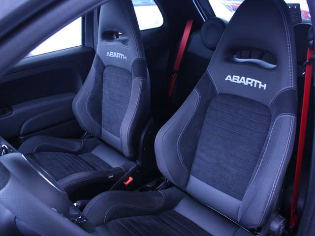 アバルト ５９５ コンペティツィオーネ R4年 (関東) 99