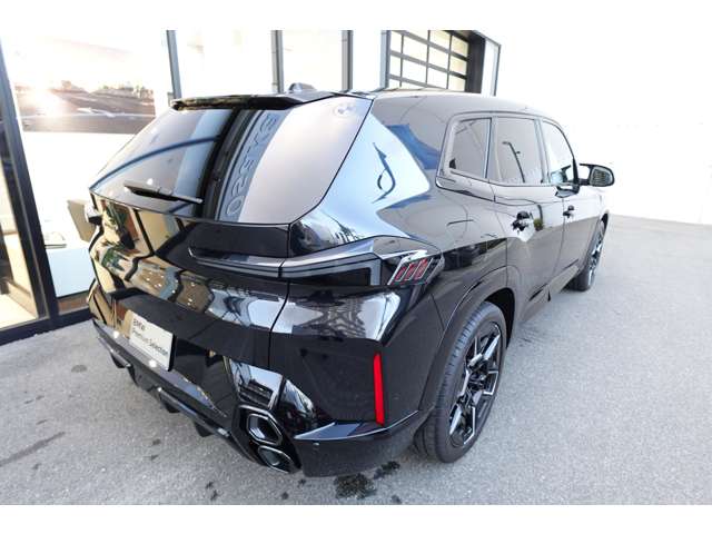 ＢＭＷ ＸＭ ４．４ ４ＷＤ R6年 (近畿) 99