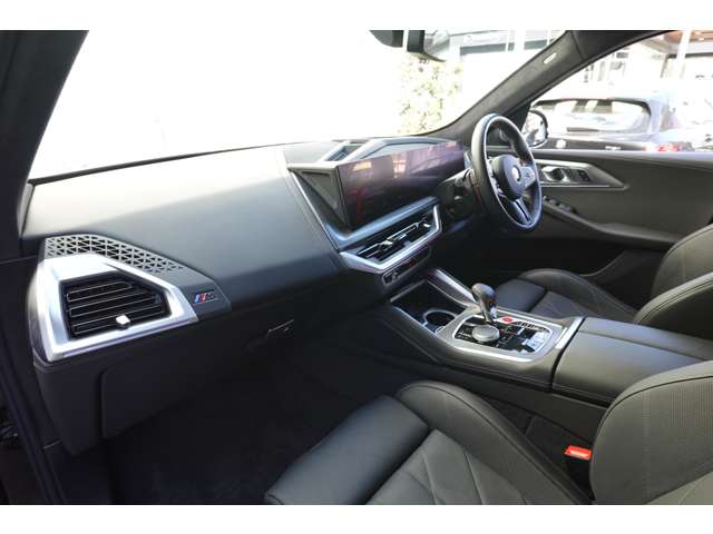 ＢＭＷ ＸＭ ４．４ ４ＷＤ R6年 (近畿) 99