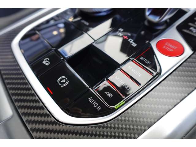 ＢＭＷ ＸＭ ４．４ ４ＷＤ R6年 (近畿) 99