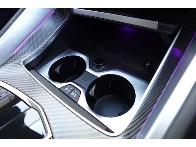 ＢＭＷ ＸＭ ４．４ ４ＷＤ R6年 (近畿) 99