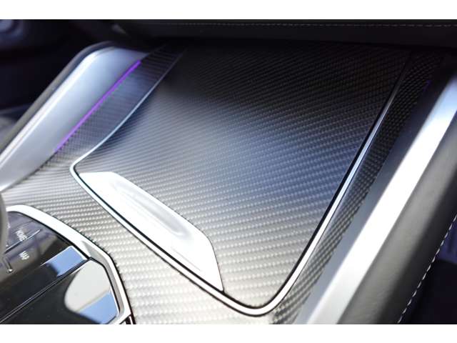 ＢＭＷ ＸＭ ４．４ ４ＷＤ R6年 (近畿) 99