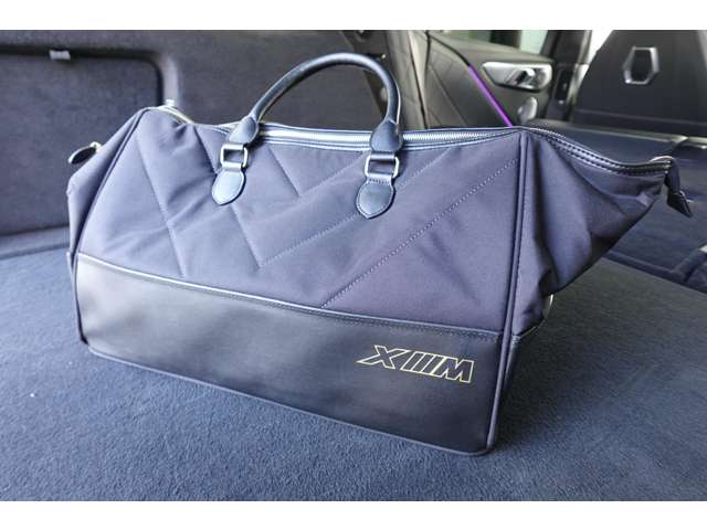 ＢＭＷ ＸＭ ４．４ ４ＷＤ R6年 (近畿) 99