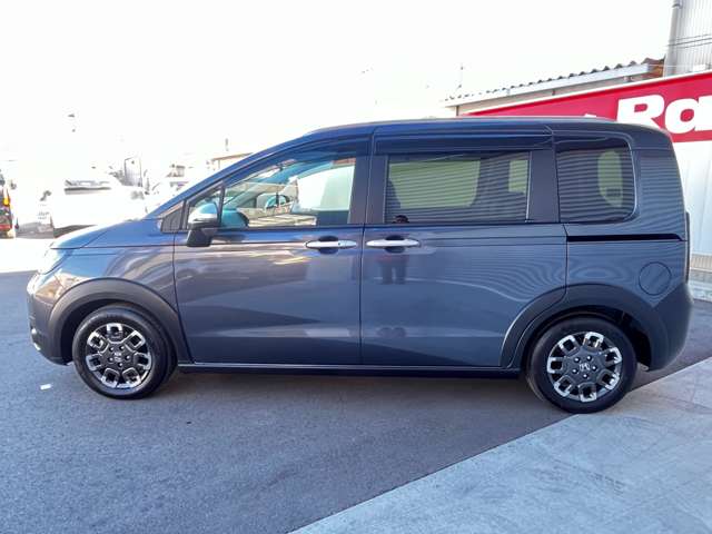 ホンダ フリード　ハイブリッド １．５ Ｅ：ＨＥＶ クロスター R6年 (東海) 99