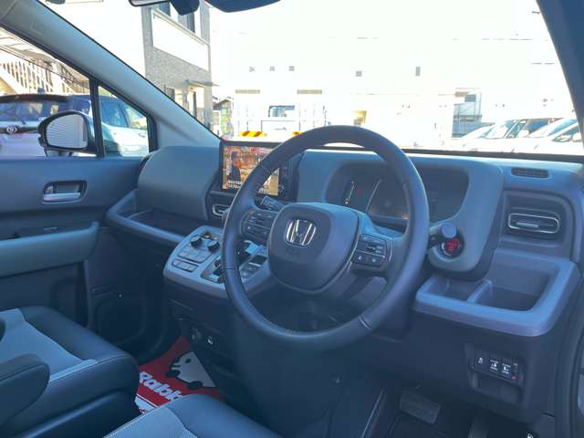 ホンダ フリード　ハイブリッド １．５ Ｅ：ＨＥＶ クロスター R6年 (東海) 99