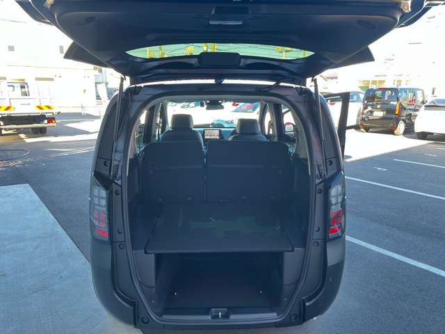 ホンダ フリード　ハイブリッド １．５ Ｅ：ＨＥＶ クロスター R6年 (東海) 99