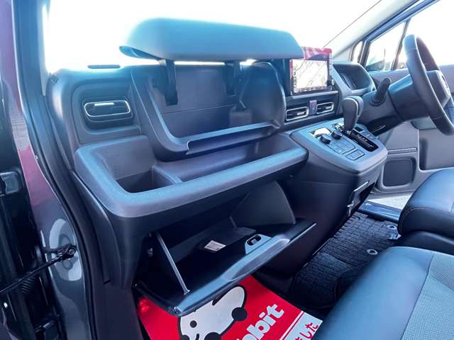 ホンダ フリード　ハイブリッド １．５ Ｅ：ＨＥＶ クロスター R6年 (東海) 99