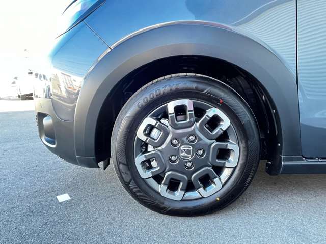 ホンダ フリード　ハイブリッド １．５ Ｅ：ＨＥＶ クロスター R6年 (東海) 99