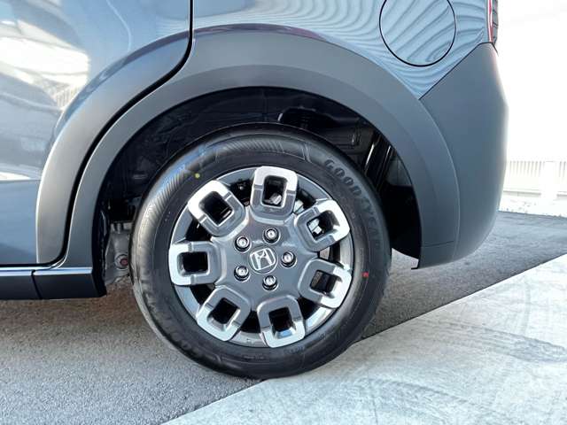 ホンダ フリード　ハイブリッド １．５ Ｅ：ＨＥＶ クロスター R6年 (東海) 99