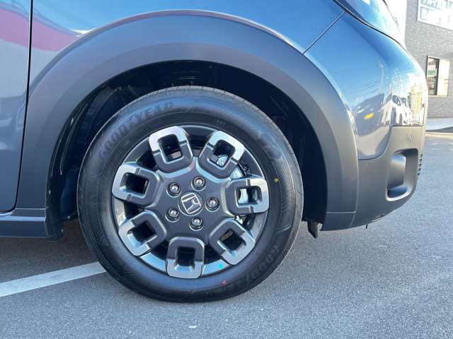 ホンダ フリード　ハイブリッド １．５ Ｅ：ＨＥＶ クロスター R6年 (東海) 99