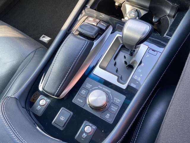 レクサス ＬＳハイブリッド ６００Ｈ Ｆスポーツ ４ＷＤ H27年 (関東) 99