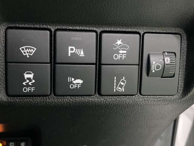 ホンダ シャトル １．５ ハイブリッド ホンダセンシング ４ＷＤ H30年 (北海道) 99