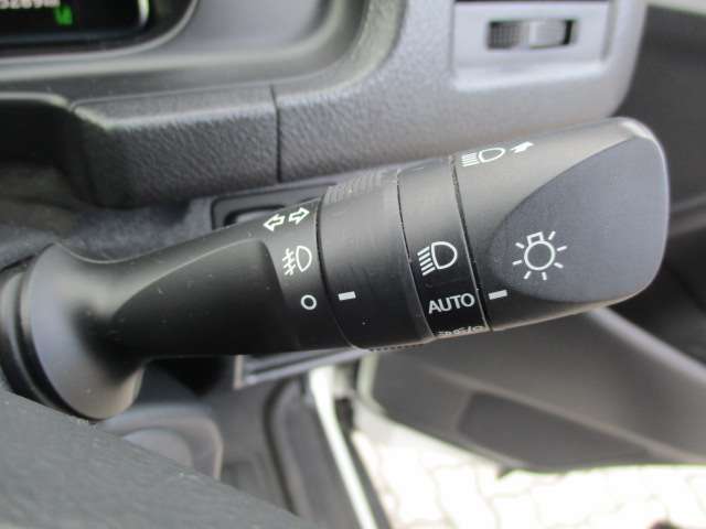 トヨタ ハイエースバン ２．８ マルチロールトランスポーター タイプＩ ロング ディーゼルターボ ４ＷＤ R3年 (中国) 99