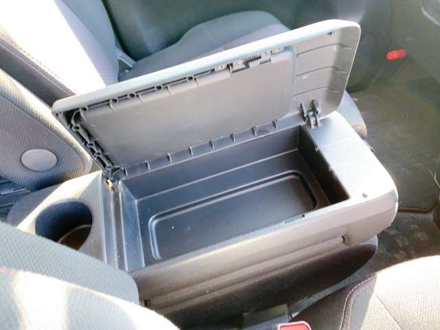 日産 セレナ ２．０ ハイウェイスター Ｓ－ＨＹＢＲＩＤ H24年 (九州・沖縄) 99