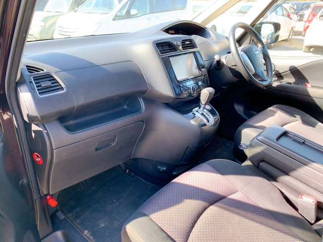 日産 セレナ ２．０ ハイウェイスター Ｓ－ＨＹＢＲＩＤ H24年 (九州・沖縄) 99