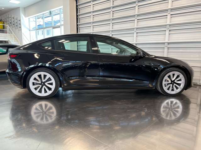 テスラ モデル３ ロングレンジ R3年 (関東) 99