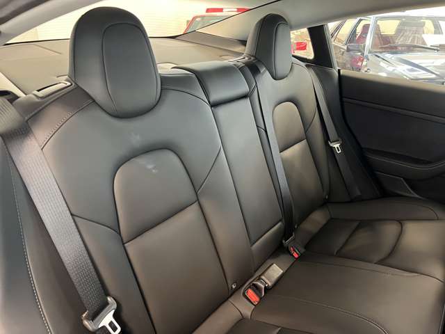 テスラ モデル３ ロングレンジ R3年 (関東) 99