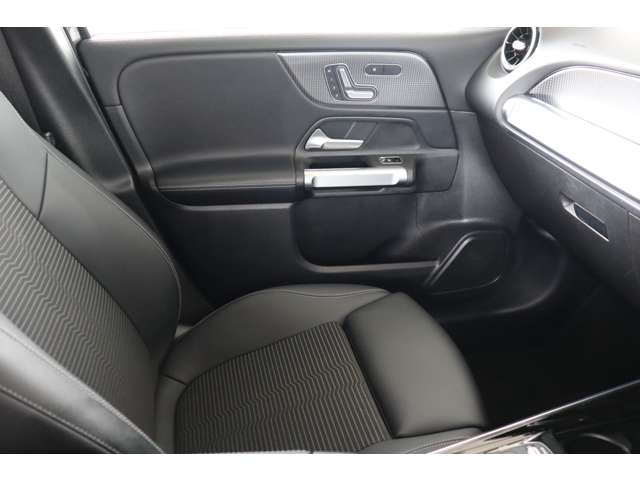 メルセデスベンツ ＧＬＢクラス ２００Ｄ ４マチック ディーゼルターボ ４ＷＤ R3年 (近畿) 99