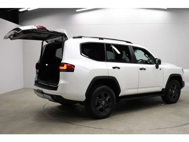 トヨタ ランドクルーザー ３．３ ＧＲスポーツ ディーゼルターボ ４ＷＤ R6年 (東海) 99