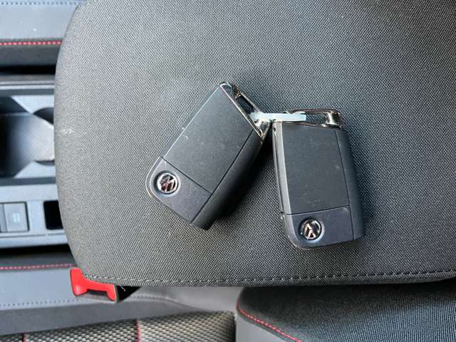 フォルクスワーゲン Ｔ－ＲＯＣ ＴＤＩ スポーツ ディーゼルターボ R2年 (東海) 99